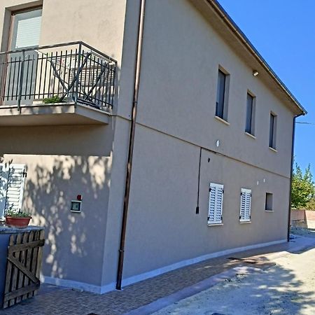Marco - Camere Con Bagno Privato Vicino Al Centro Foligno Esterno foto