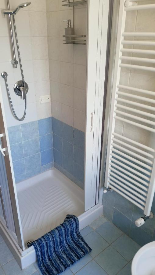 Marco - Camere Con Bagno Privato Vicino Al Centro Foligno Esterno foto