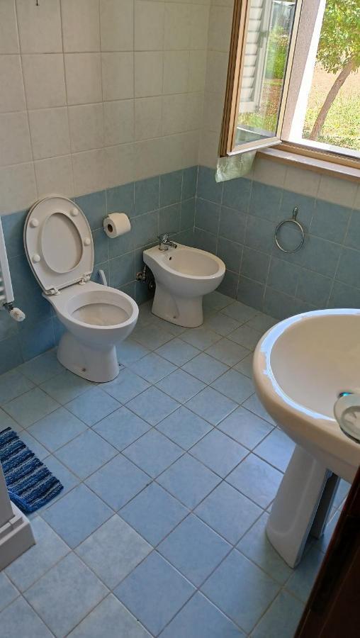 Marco - Camere Con Bagno Privato Vicino Al Centro Foligno Esterno foto